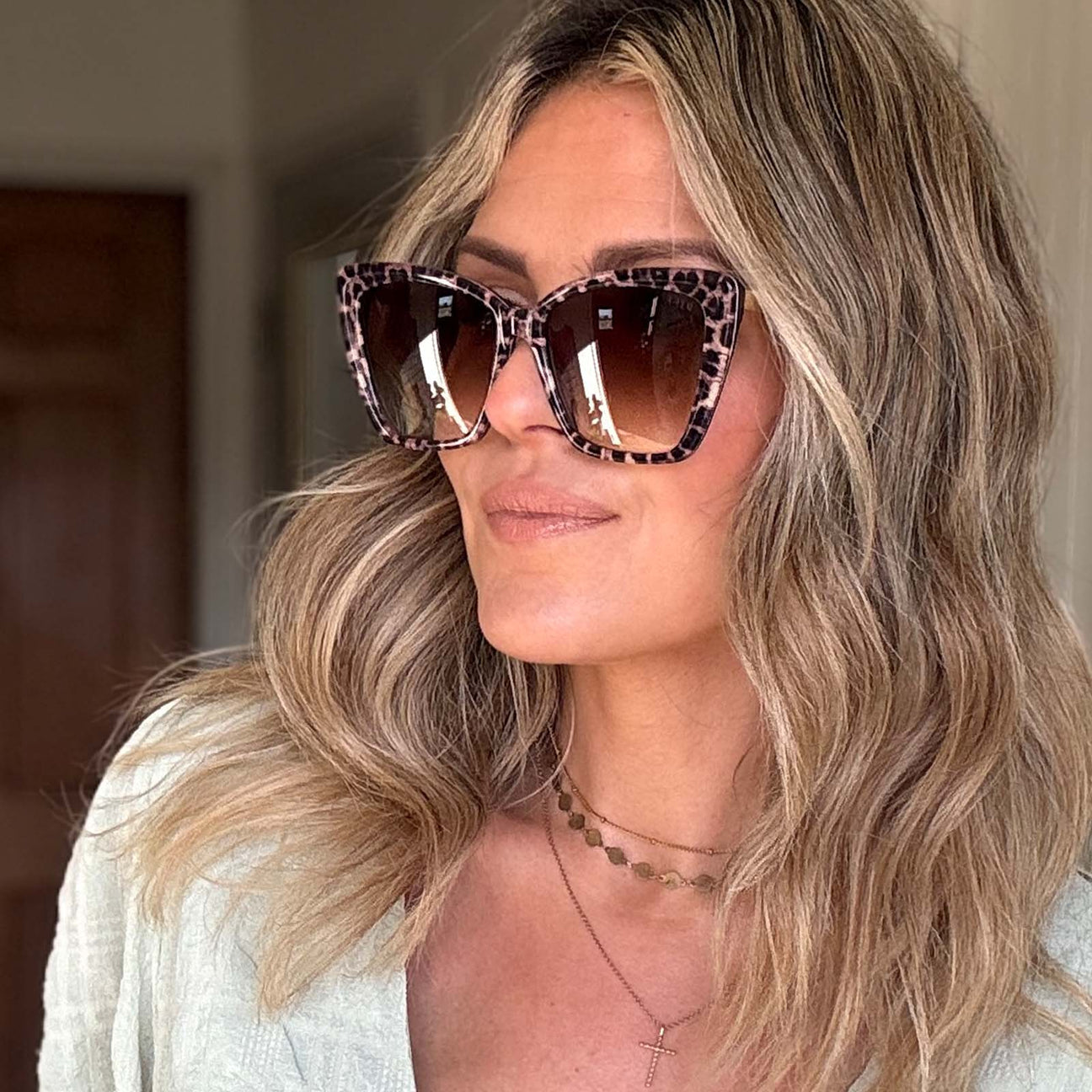 Diff Eyewear "Becky II" Leopard Tortoise + Brown Gradient