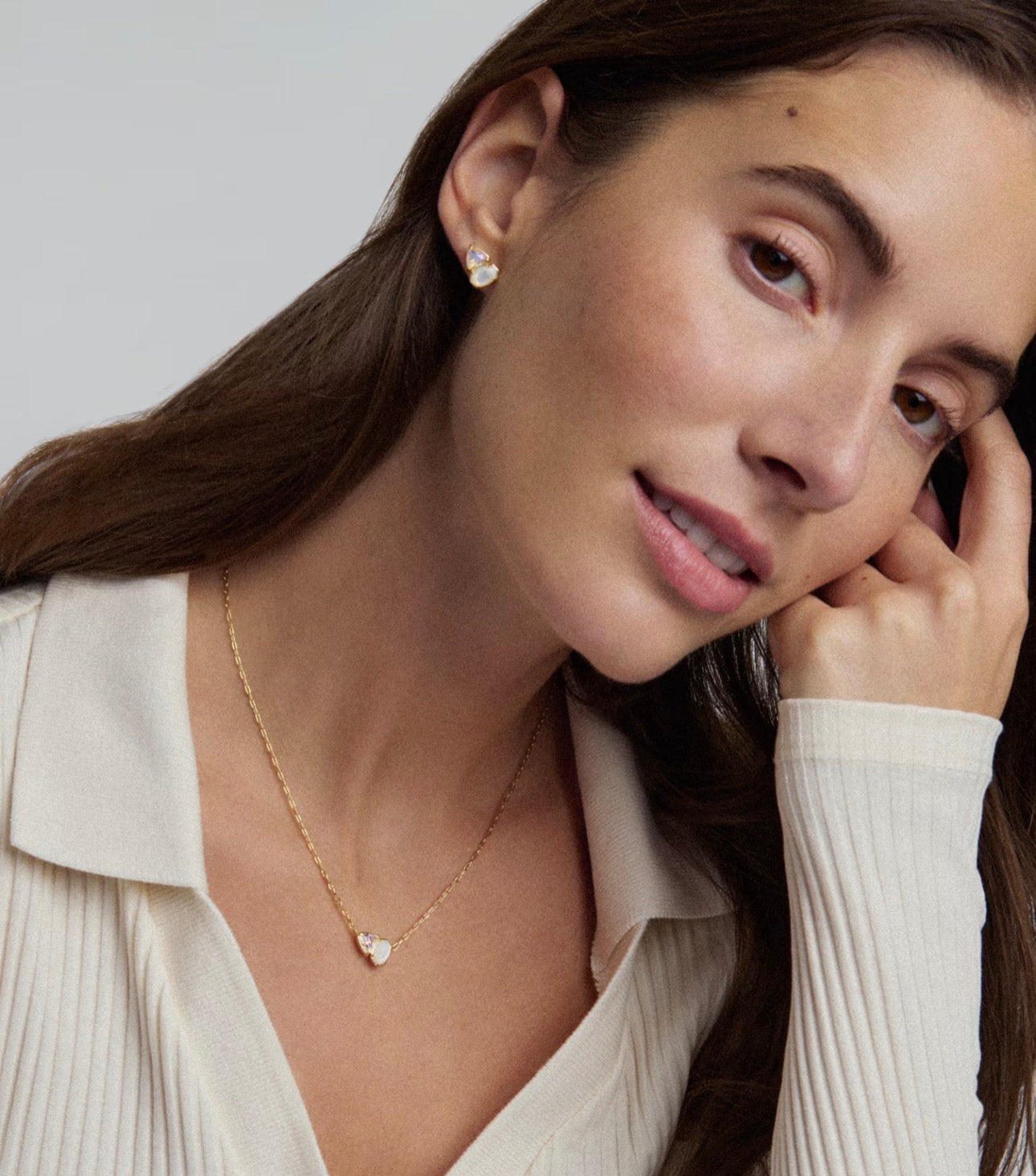 Kendra Scott Tatum Short Pendant Necklace-Gold Neutral Mix