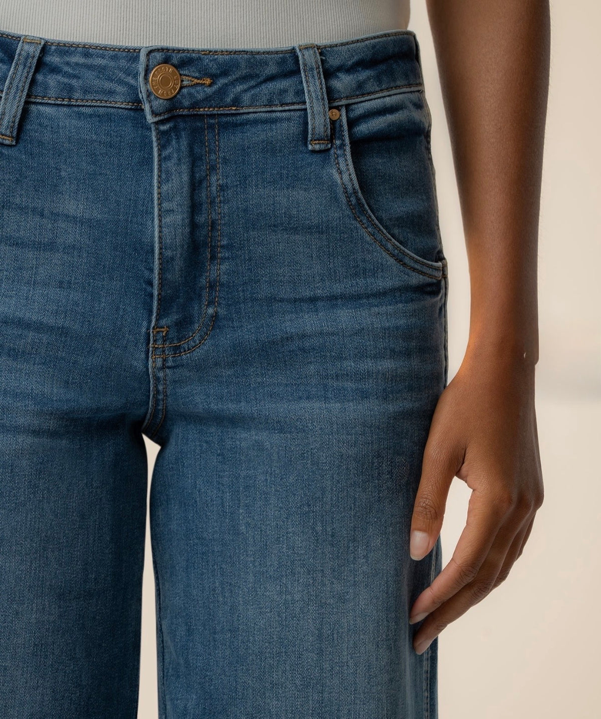 Kut from the Kloth "Jean" High Rise Wide Leg Jeans - Incandescent Wash