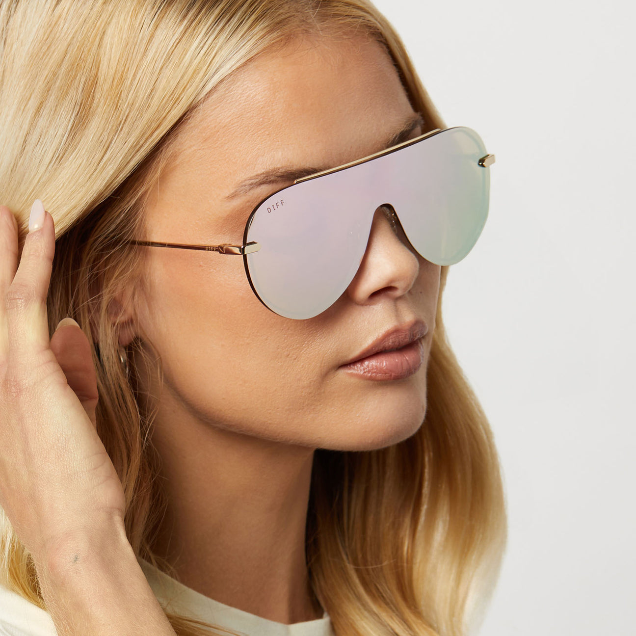 DIFF Eyewear “Imani” Gold & Cherry Blossom Mirror