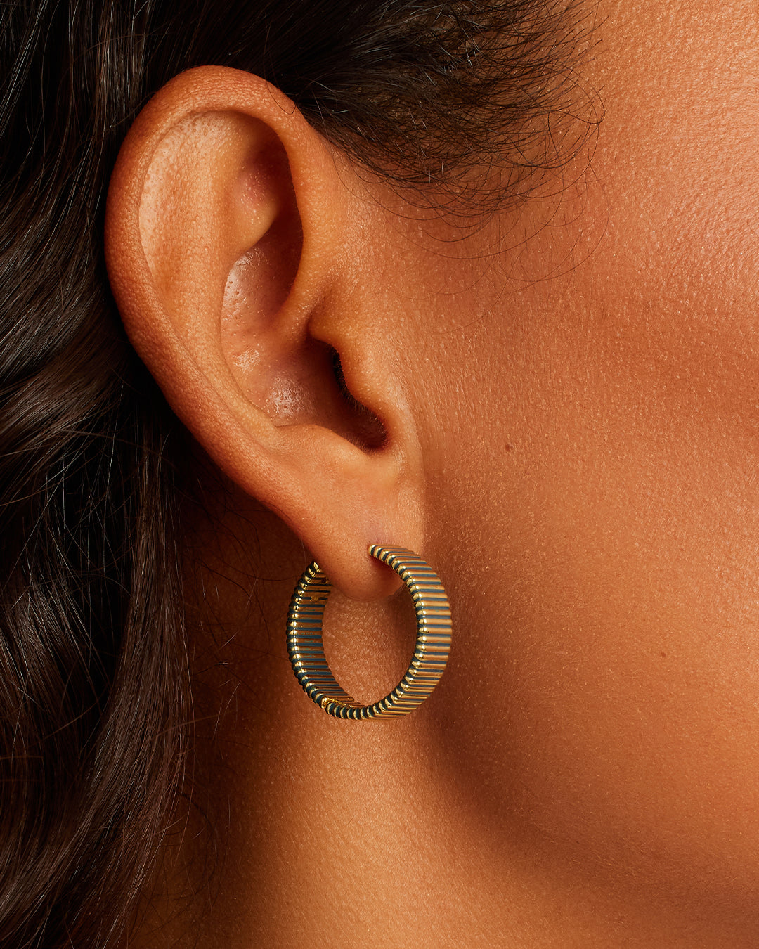 Gorjana Catalina Enamel Hoops-Navy