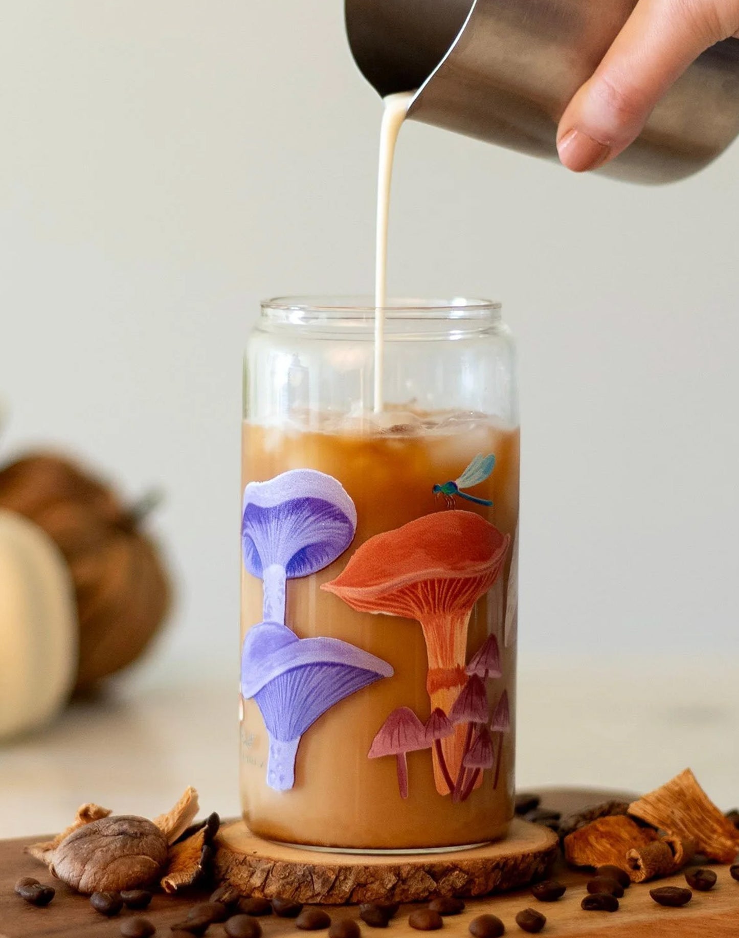 1 Canoe 2 "Mushroom" Glass Can with Straw