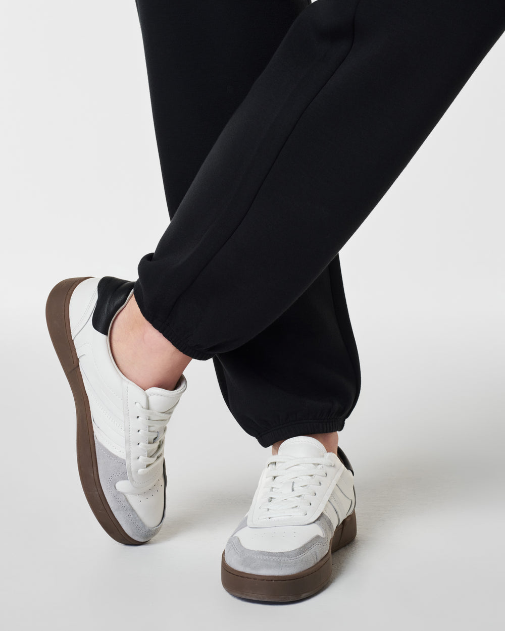 Spanx AirEssentials Jogger-Very Black