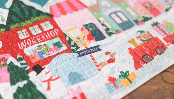 Pippi Post “Santa's Village” - 500 Piece Holiday Jigsaw Puzzle