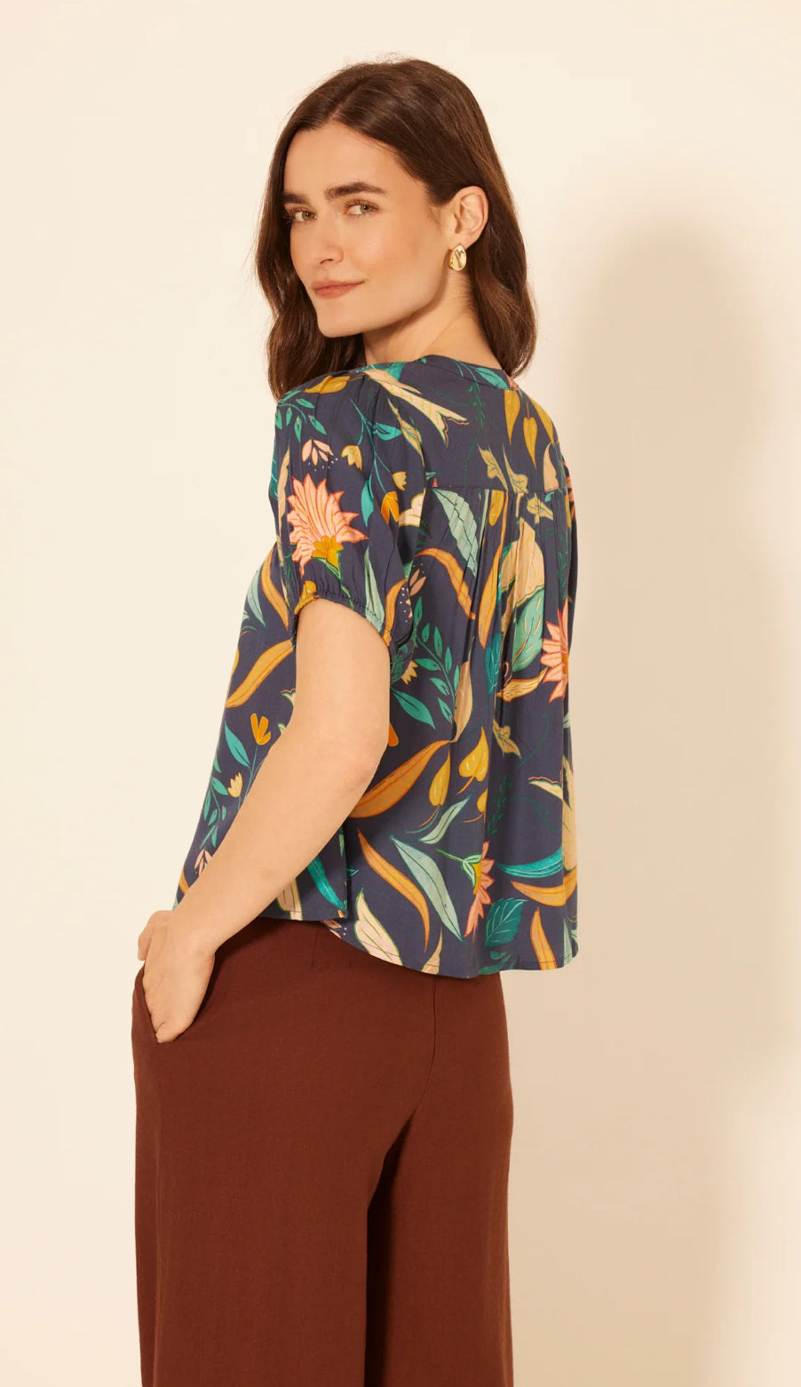 Bila 77 "Claire" Top-Navy Meadowbrook