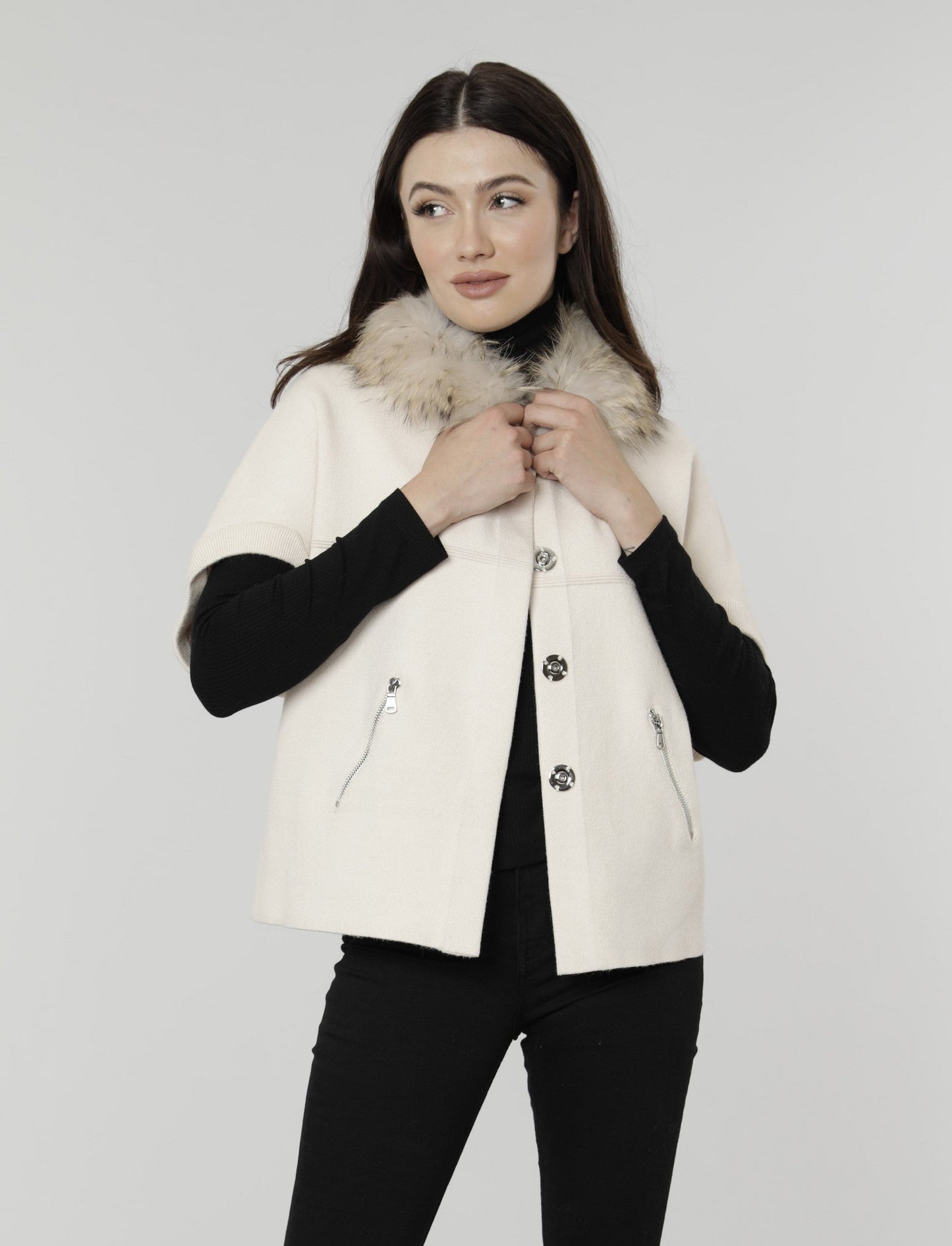 Dolce Cabo Structured Short Sleeved Cardigan with Faux Fur Collar-Creme