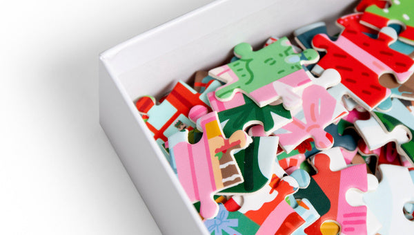 Pippi Post “Santa's Village” - 500 Piece Holiday Jigsaw Puzzle