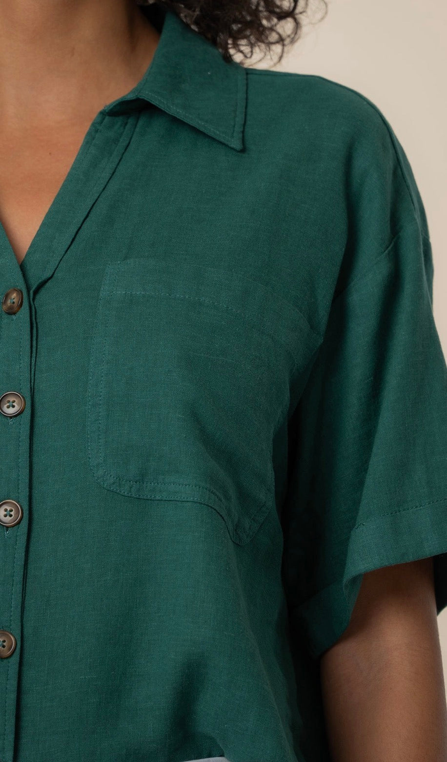 Kut from the Kloth "Brianna" Boxy Button Front Shirt-Jungle