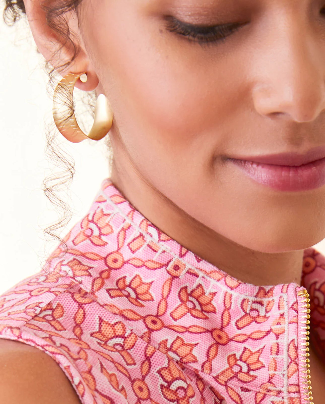 Spartina 449 Queenie Midi Hoop Earring-Gold