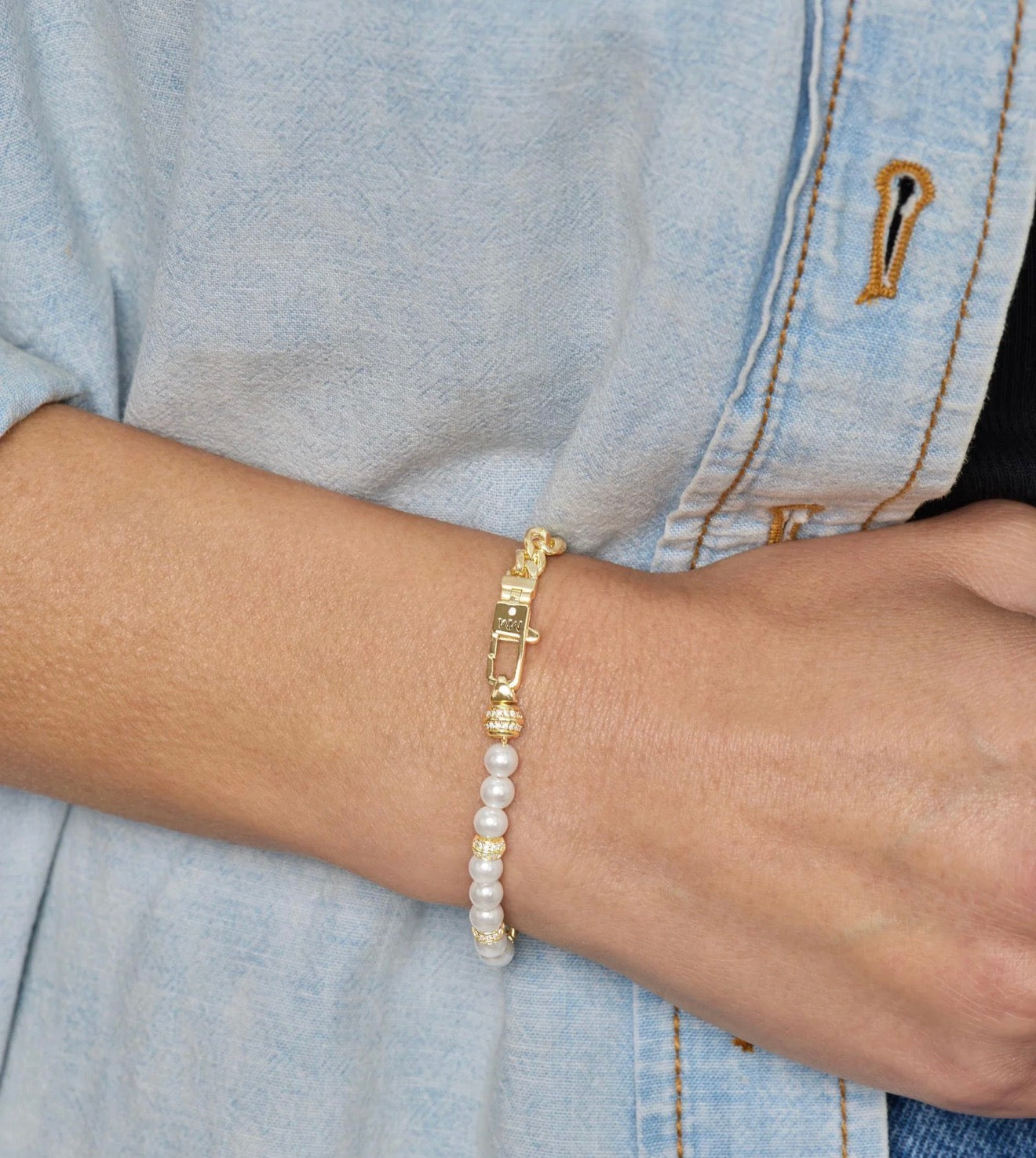 Melinda Maria “Julian Loves Pearl” Bracelet-Gold