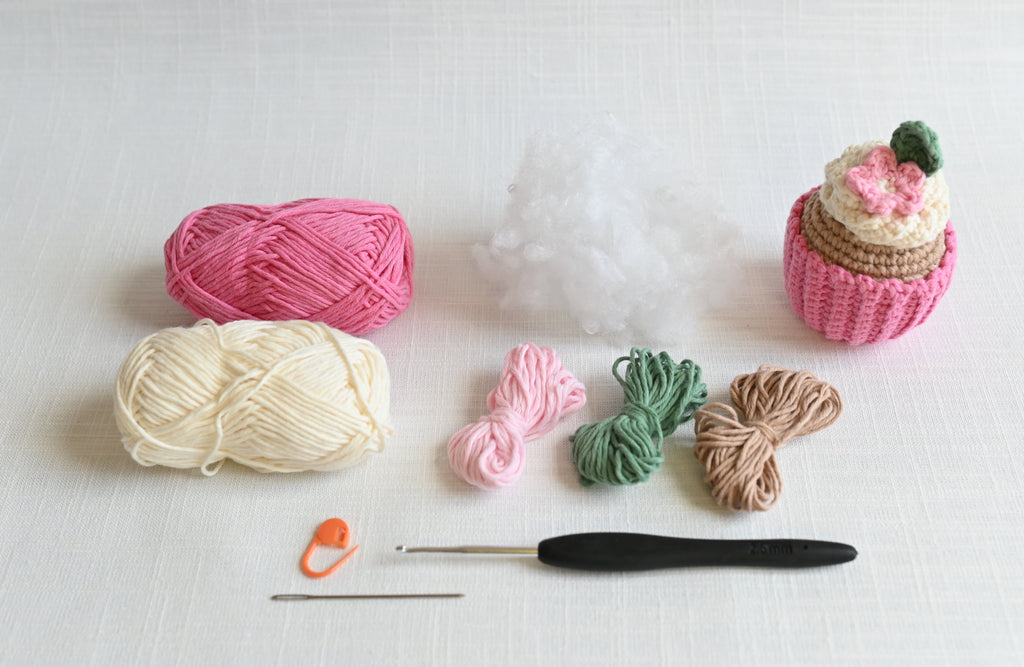 Crochet Cafe "Cupcake" Amigurumi Kit