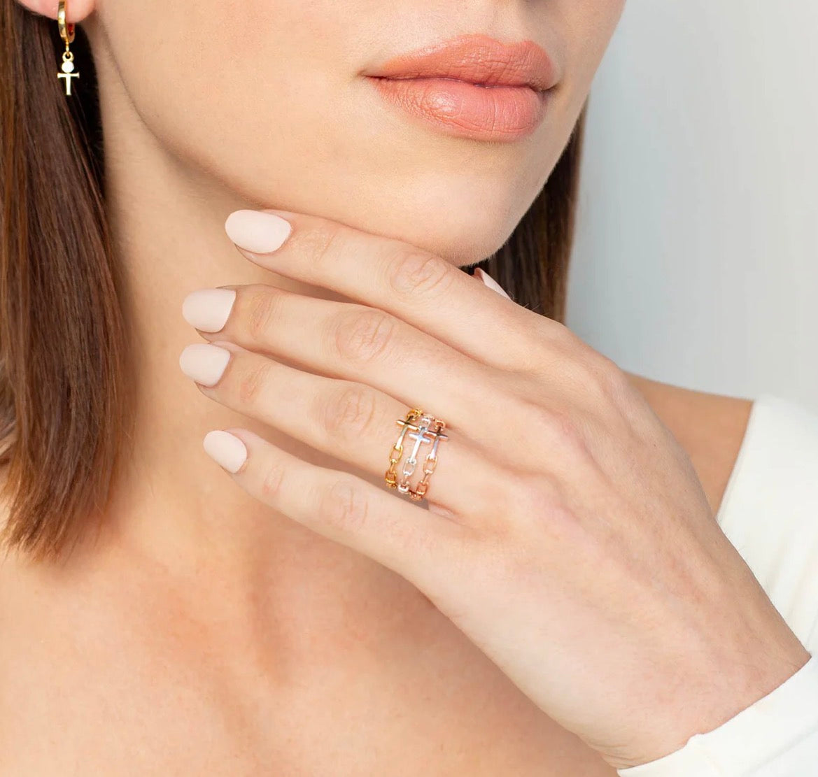 Rizen Chain Breaker Cross Ring-Gold