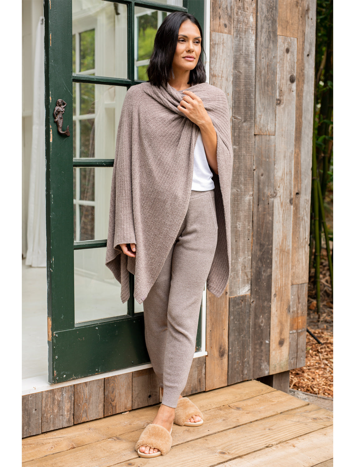 Barefoot Dreams CozyChic Lite® Wide Rib Travel Wrap-Driftwood