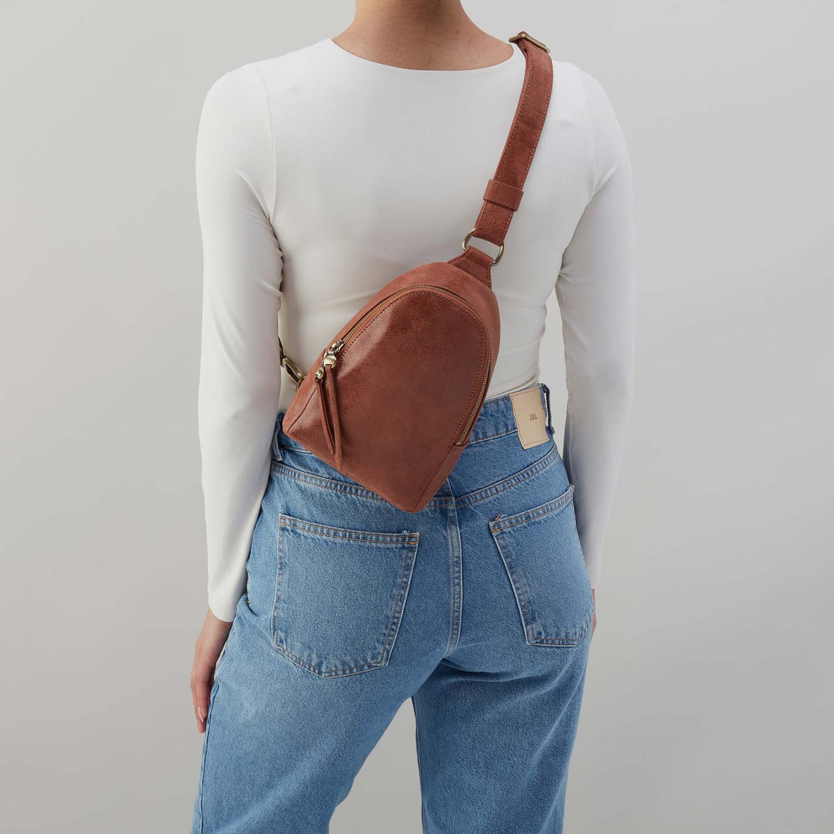 Hobo Bags "Fern" Sling-Burnished Saddle