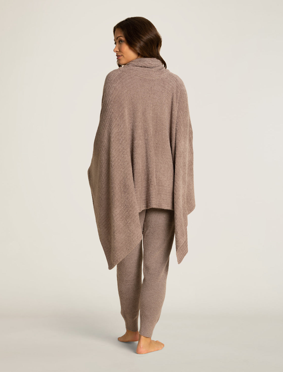 Barefoot Dreams CozyChic Lite® Wide Rib Travel Wrap-Driftwood