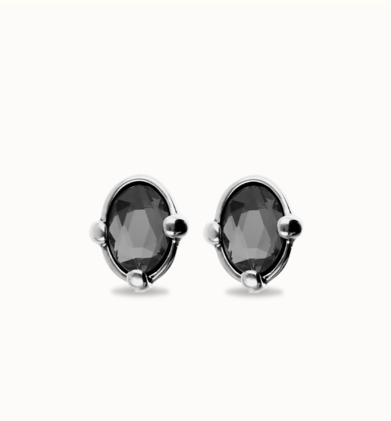 Uno de 50 “Ser Deslumbrante” (be stunning) Stud Earrings-Silver/Black