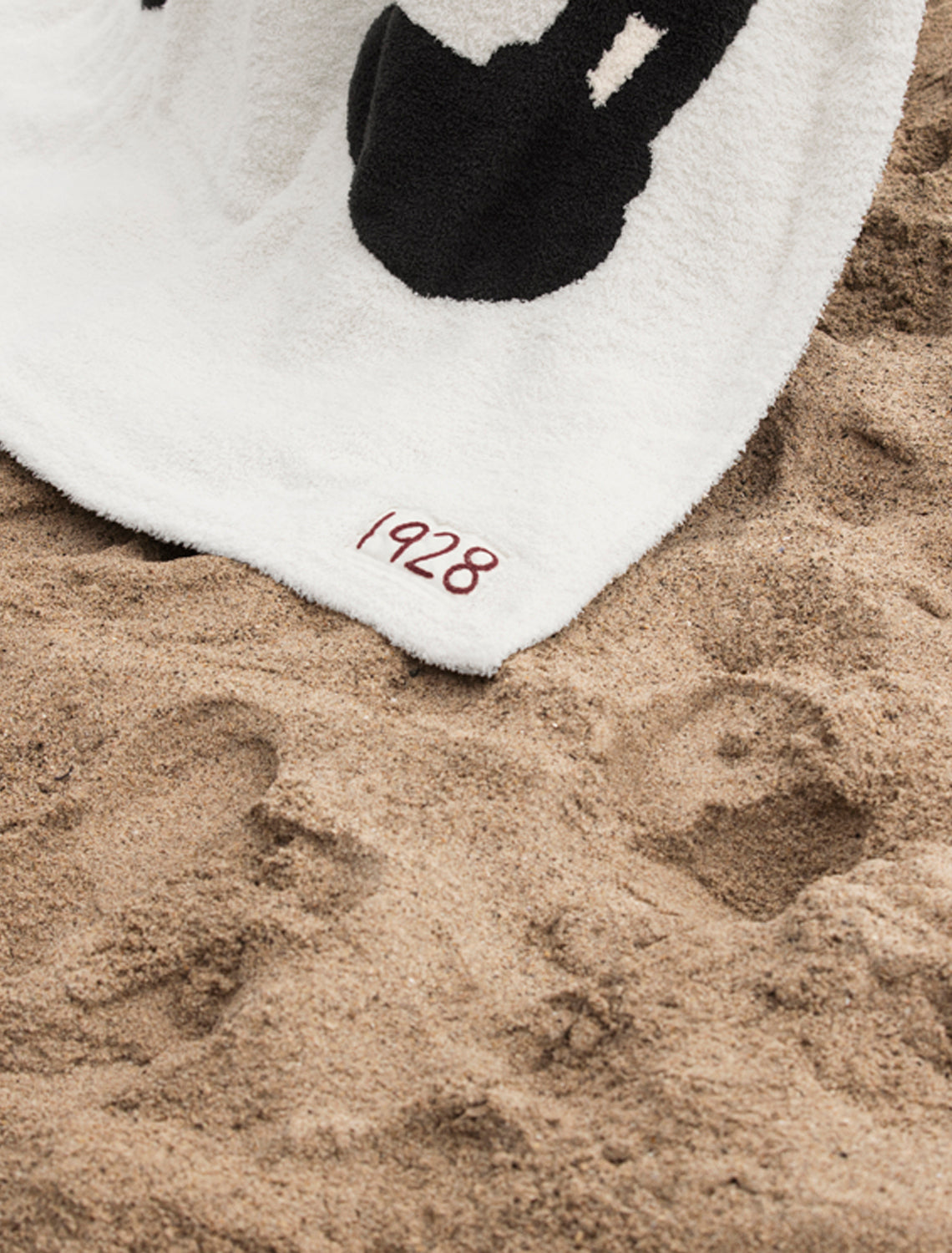 Barefoot Dreams CozyChic® Classic Disney Mickey & Minnie Mouse Throw