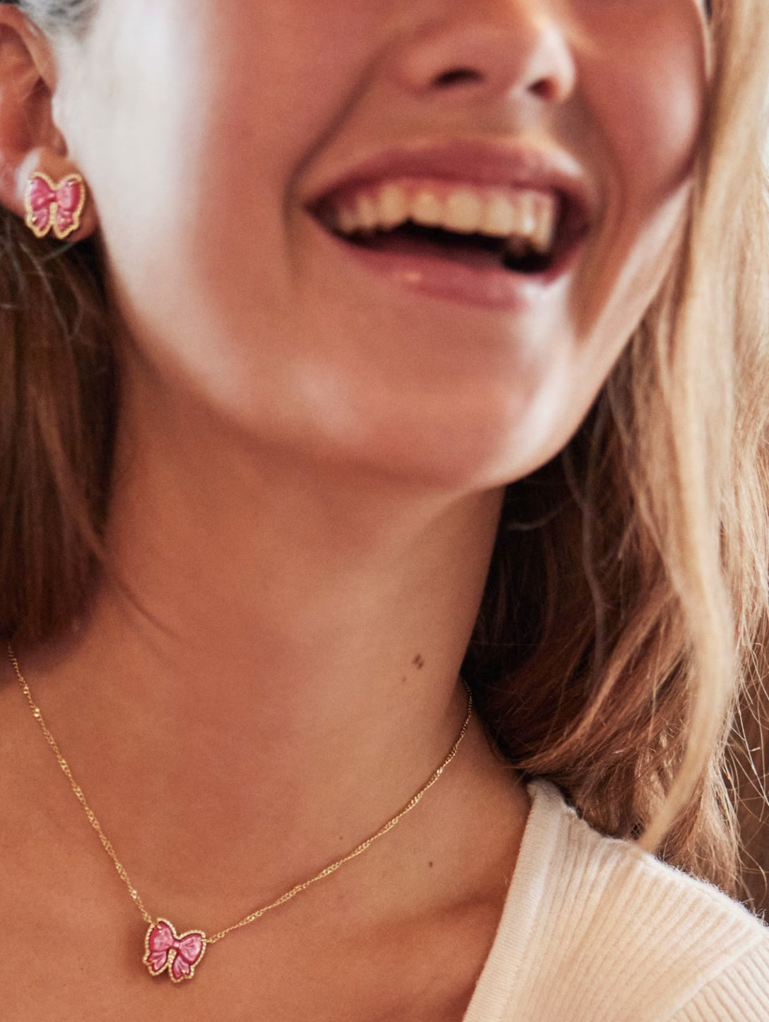 Kendra Scott Haley Bow Short Pendant Necklace-Gold Rose Violet MOP