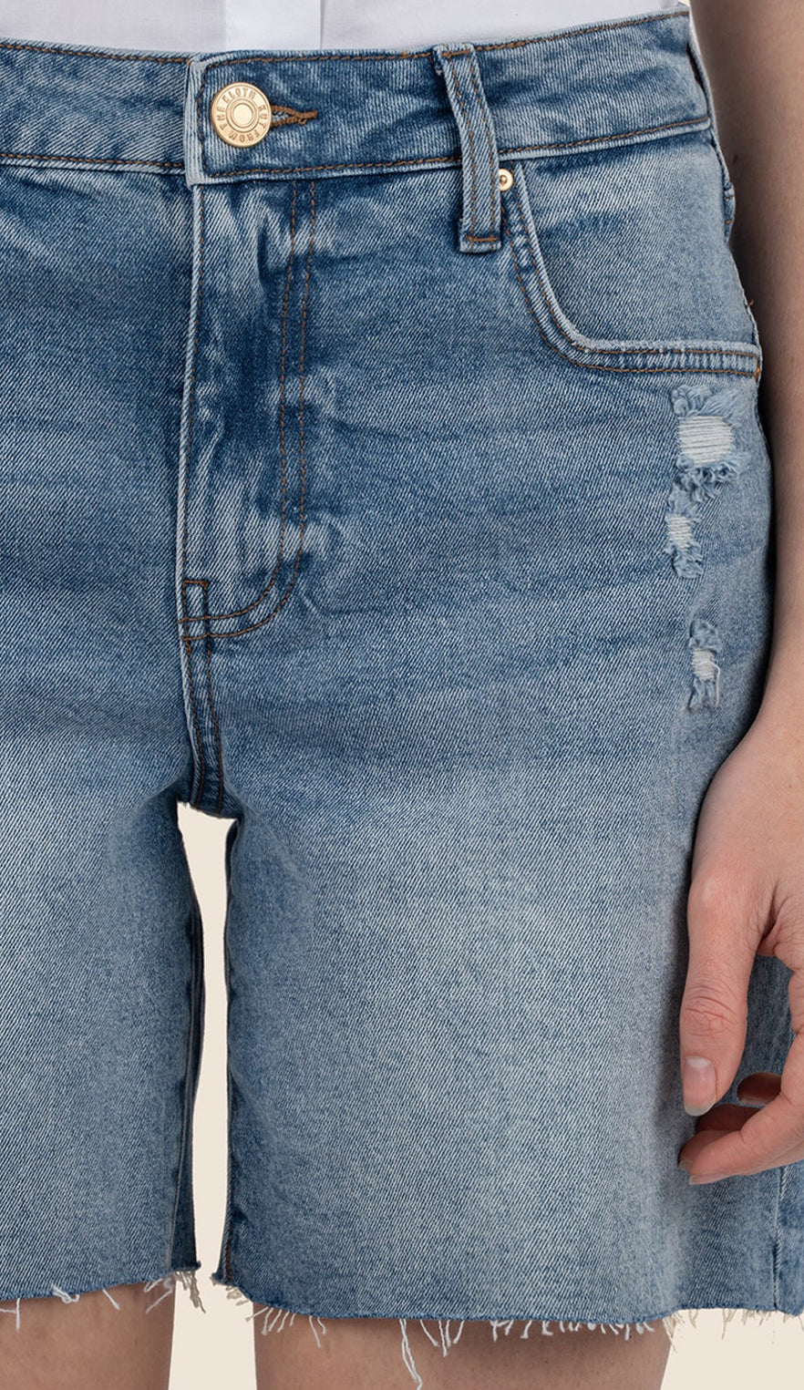 Kut from the Kloth "Hailey" High Rise Short -Focus