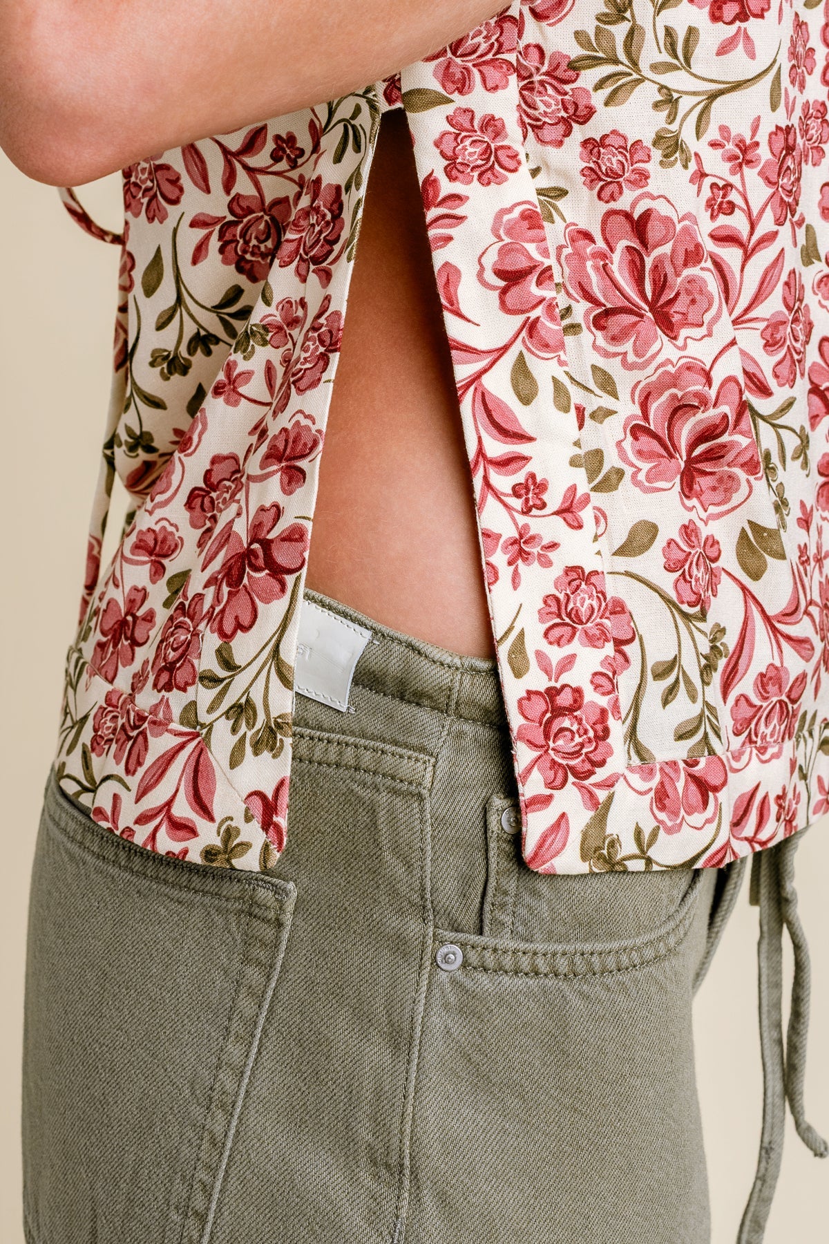 Mink Pink “Posey” Tunic Top-Chintz Floral