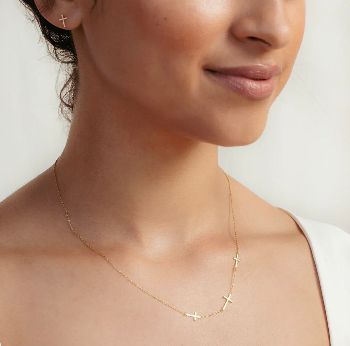 Rizen Calvary Cross Necklace-Gold