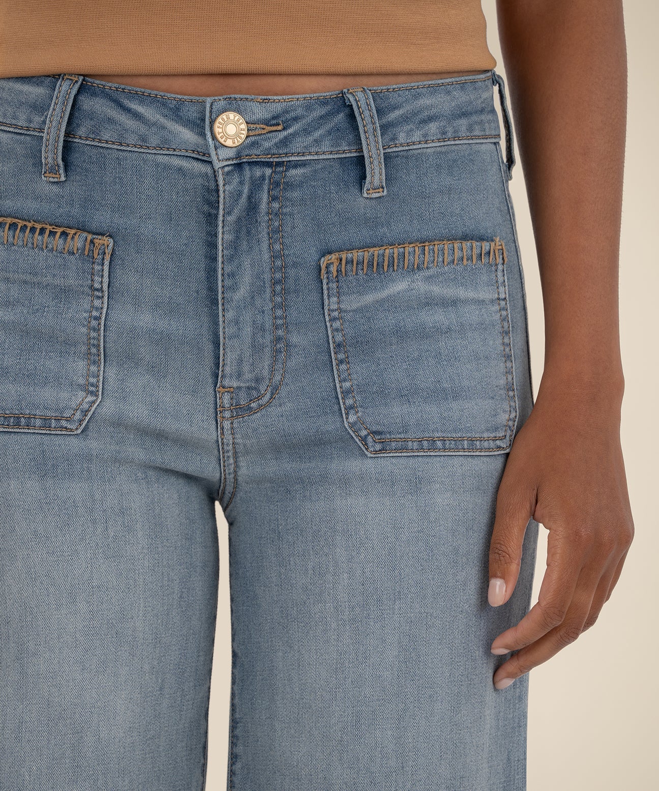Kut from the Kloth "Meg" High Rise Wide Leg with Front Pocket - Invaluable
