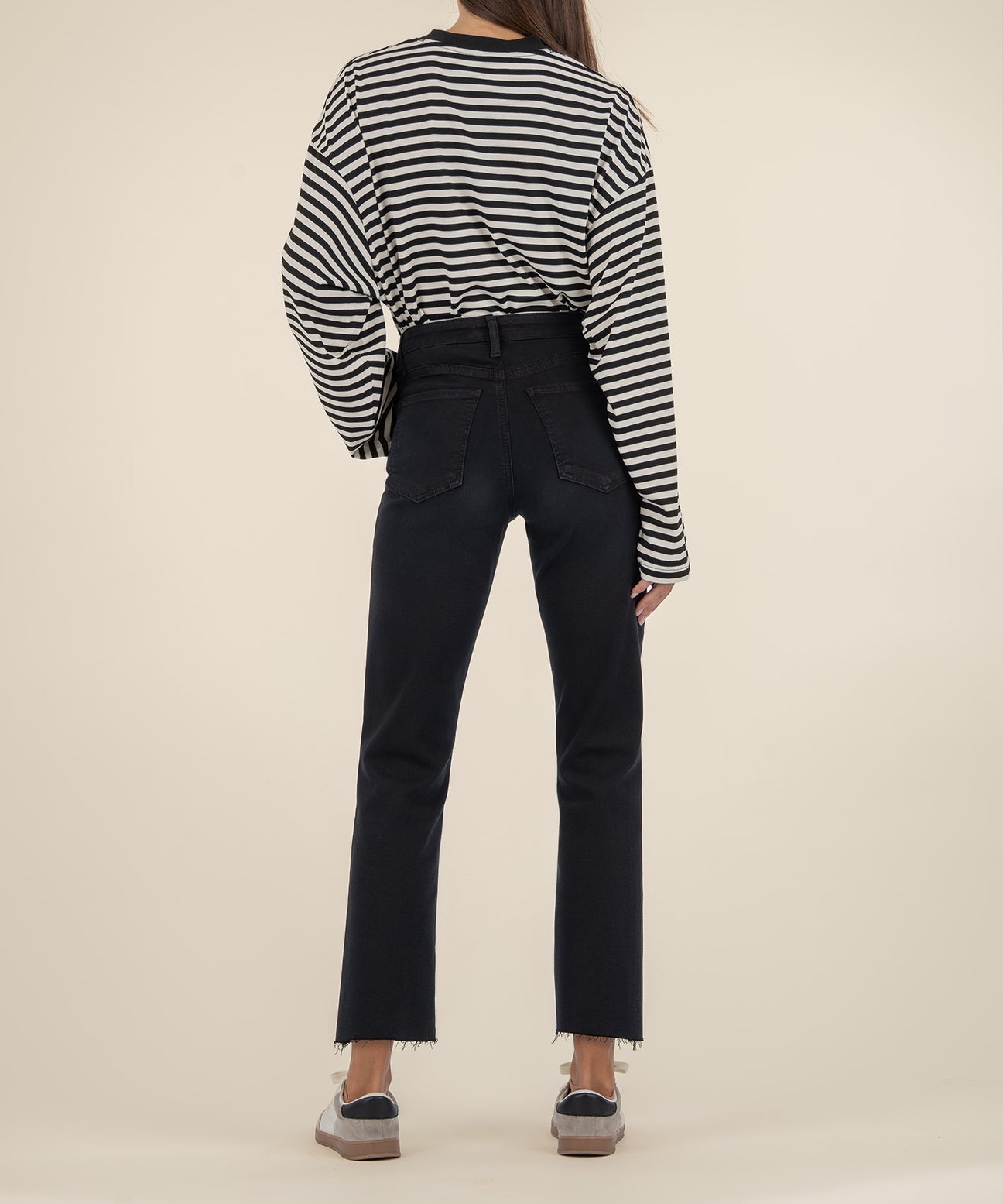 Kut From The Kloth “Kelsey” High Rise Fab Ab Ankle -Black