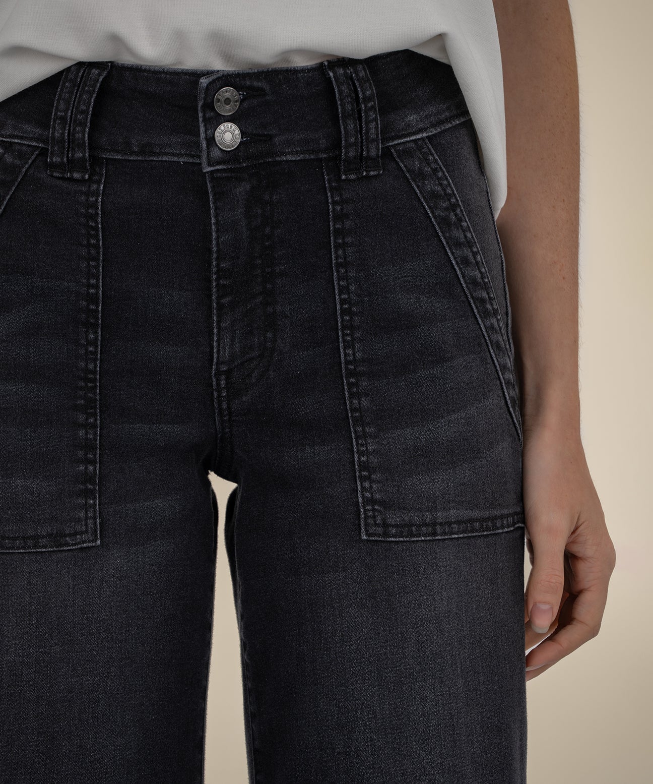 Kut from the Kloth "Jodi" High Rise Wide Leg Front Pocket-Aware (Black)