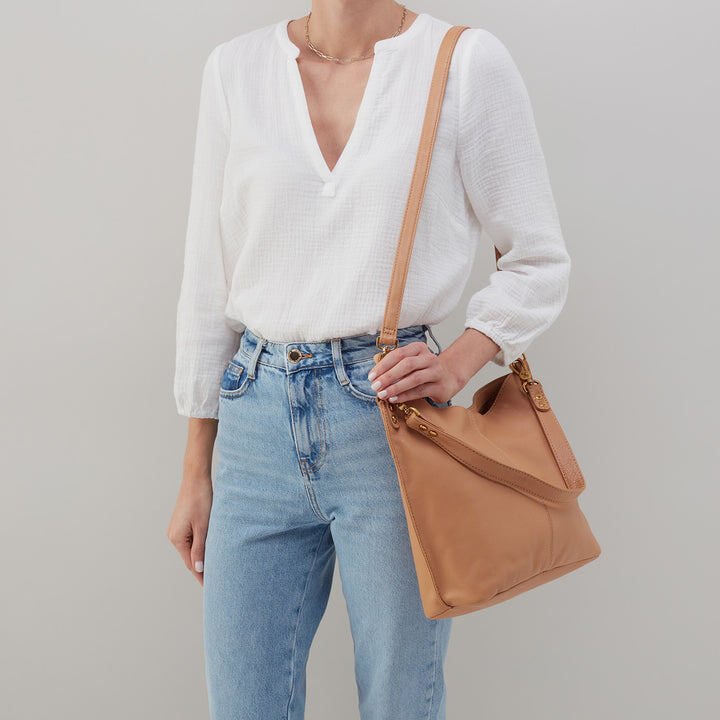 Hobo Bags "Pier" Shoulder Bag-Cognac