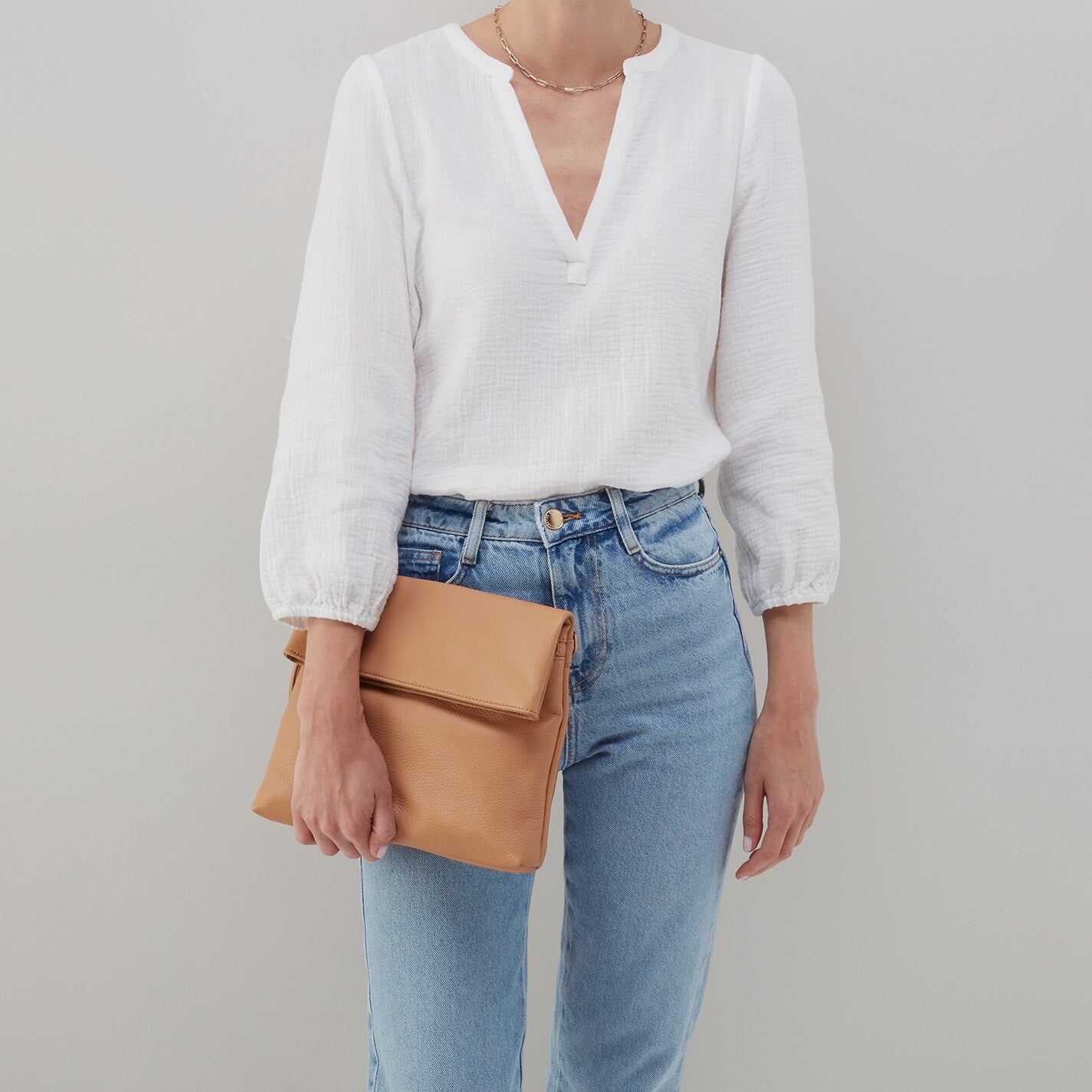 Hobo Bags “Draft” Crossbody-Sandstorm