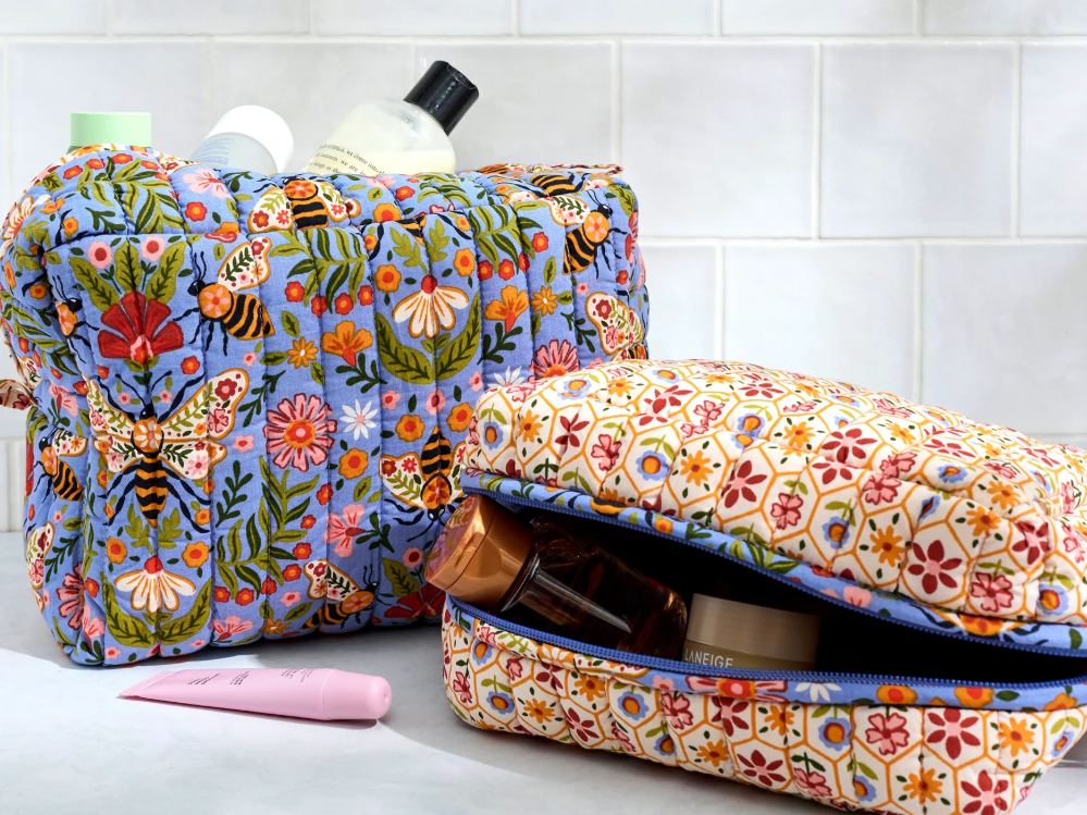 Printfresh Oversize Pouch Duo-Bee Tapestry