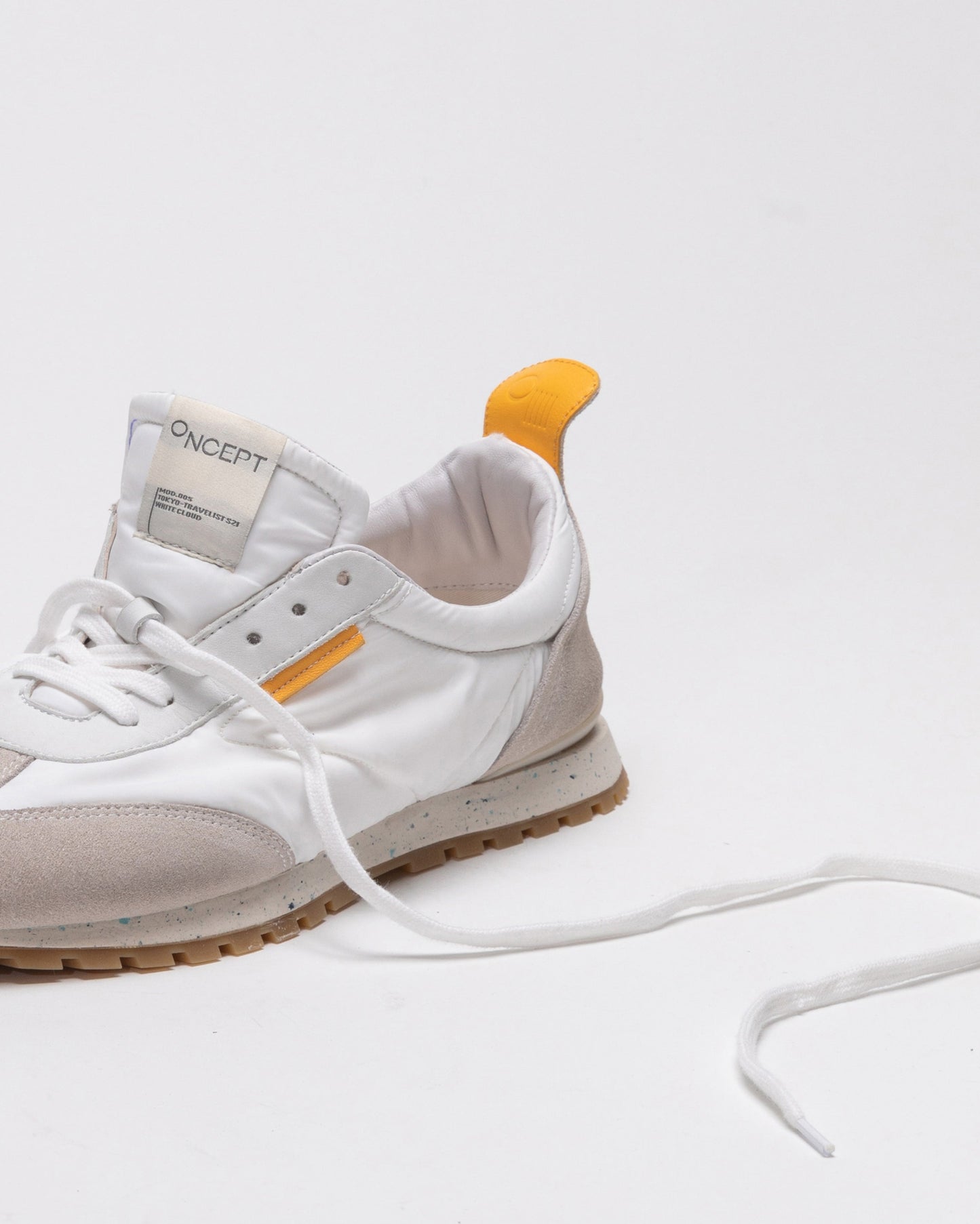 Oncept "Tokyo"-White Cloud