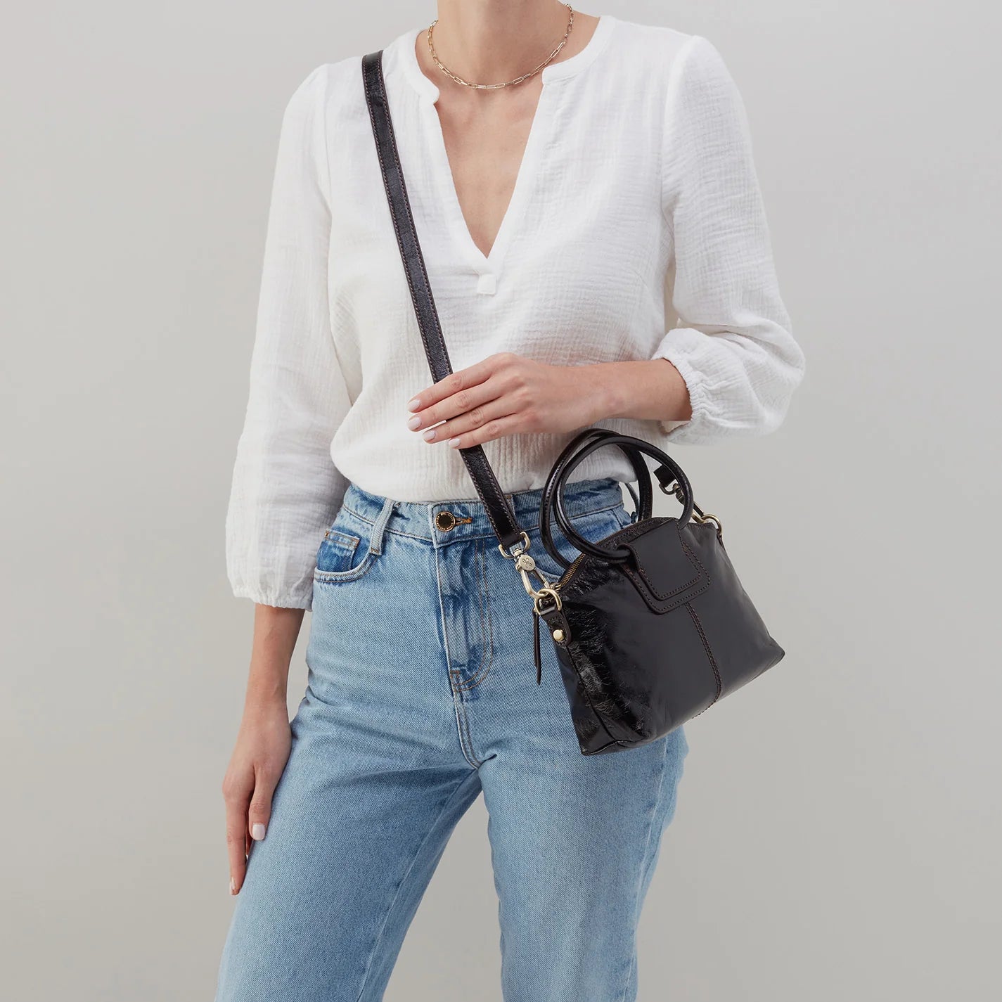 Hobo Bags “Sheila” Top Zip Crossbody-Black