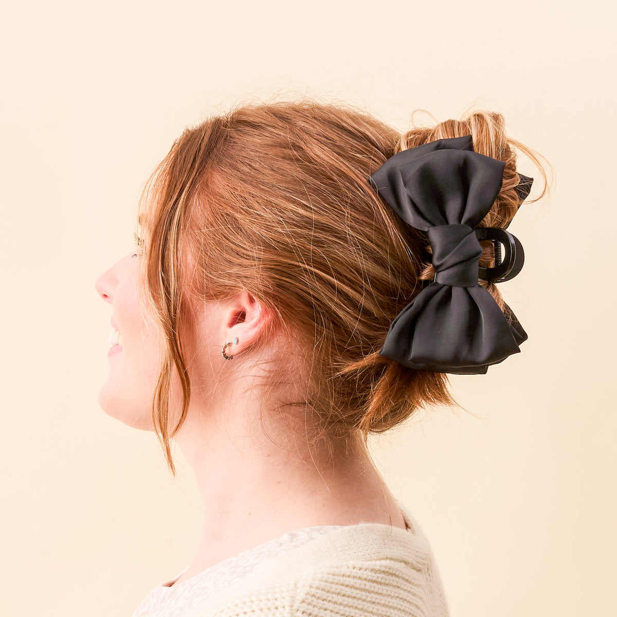 The Darling Effect Satin Bow Claw Clip-Black