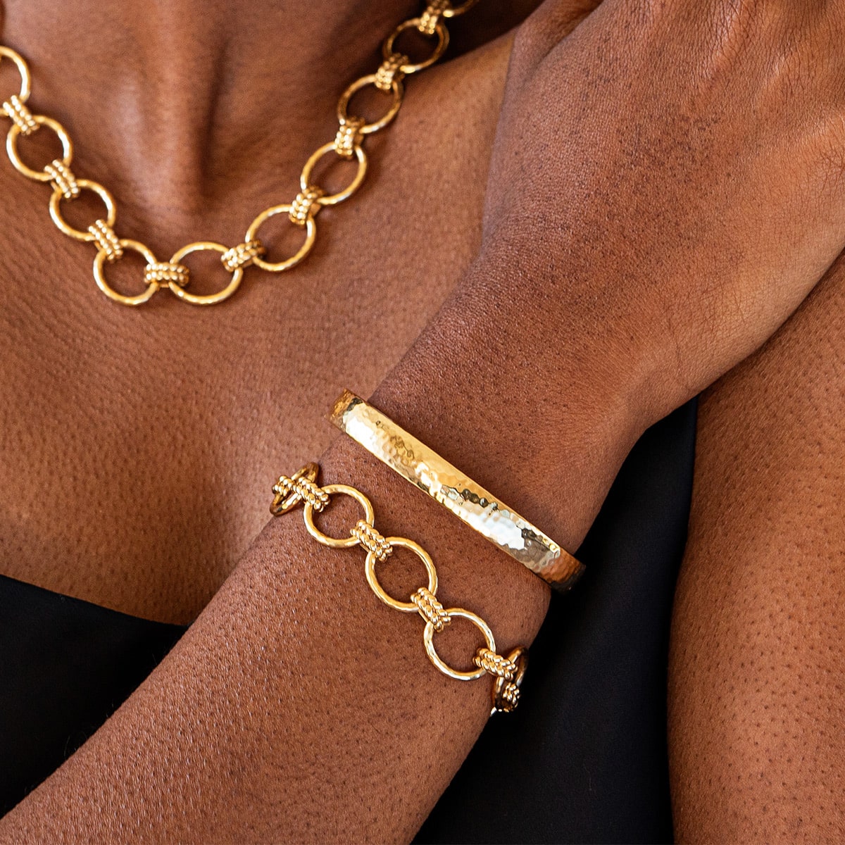 Capucine de Wulf “Cleopatra” Oval Hinged Bangle-Gold