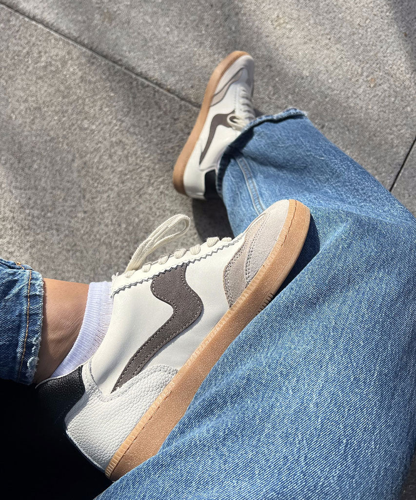 Dolce Vita "Notice" Sneaker-White/Grey