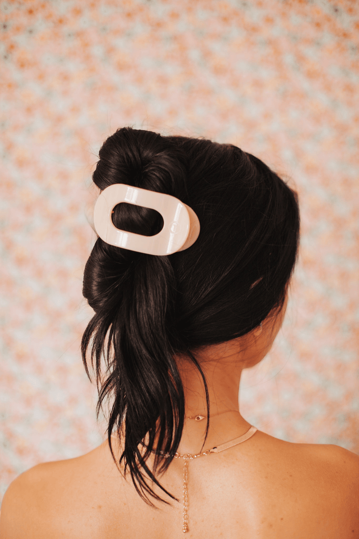 Teleties Medium Flat Round Hairclip-Almond Beige