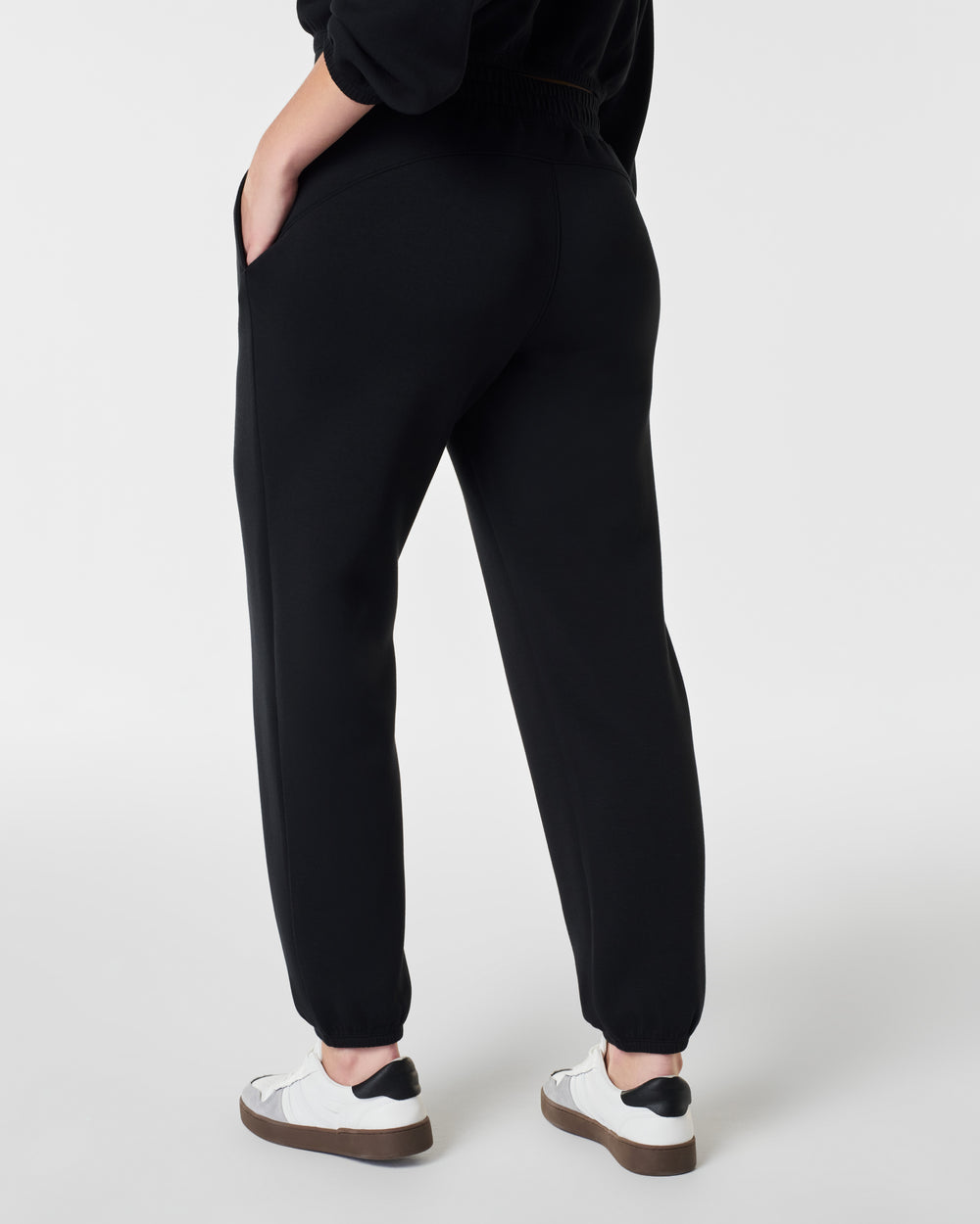 Spanx AirEssentials Jogger-Very Black