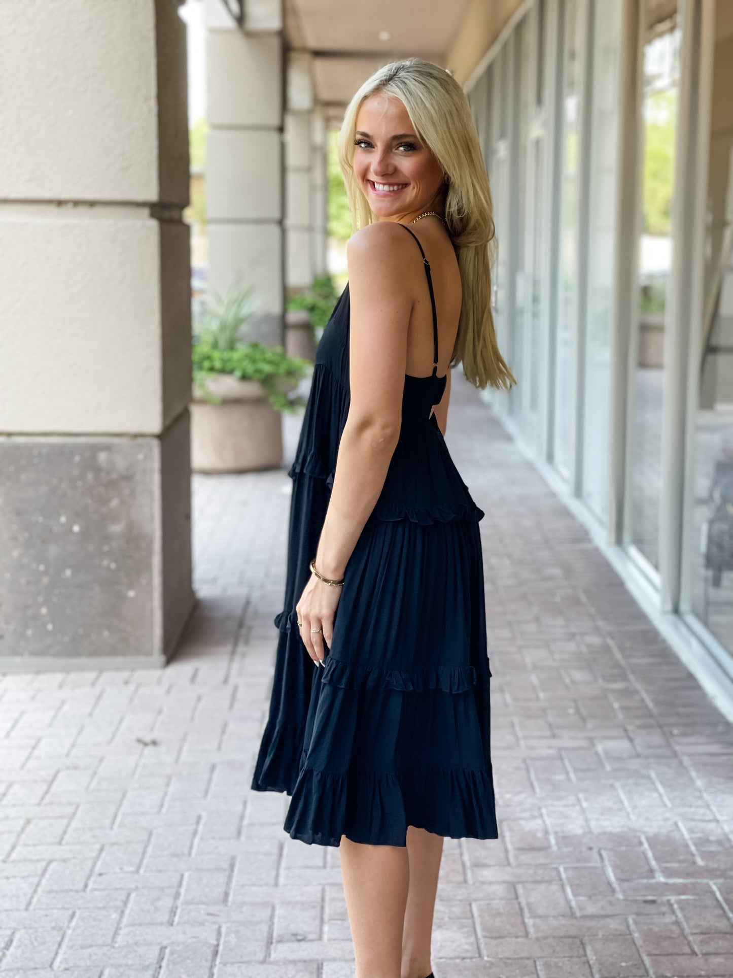 The Fiora Open Back Tiered Dress- Black