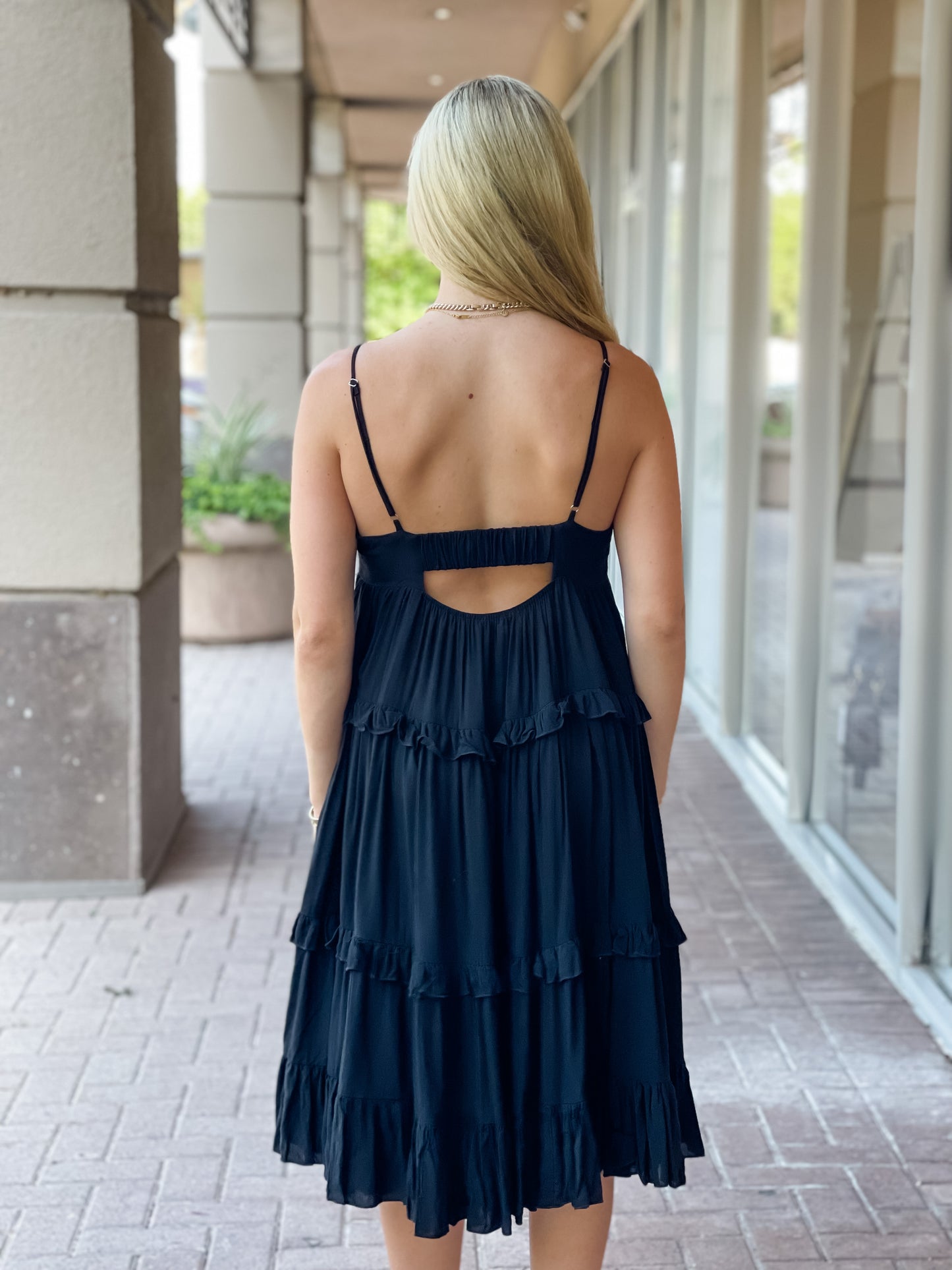 The Fiora Open Back Tiered Dress- Black