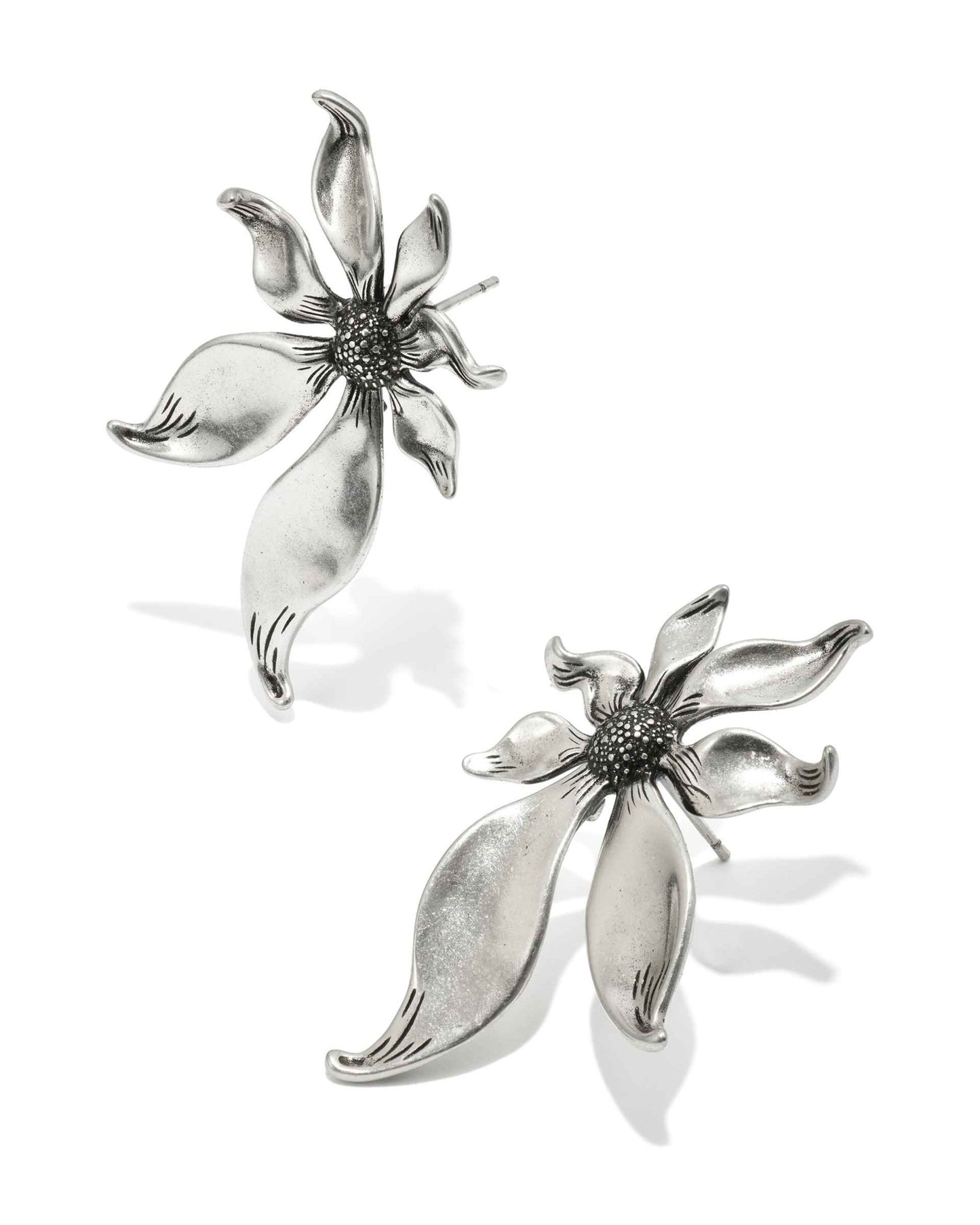 Kendra Scott Anya Flower Stud Earrings-Vintage Silver