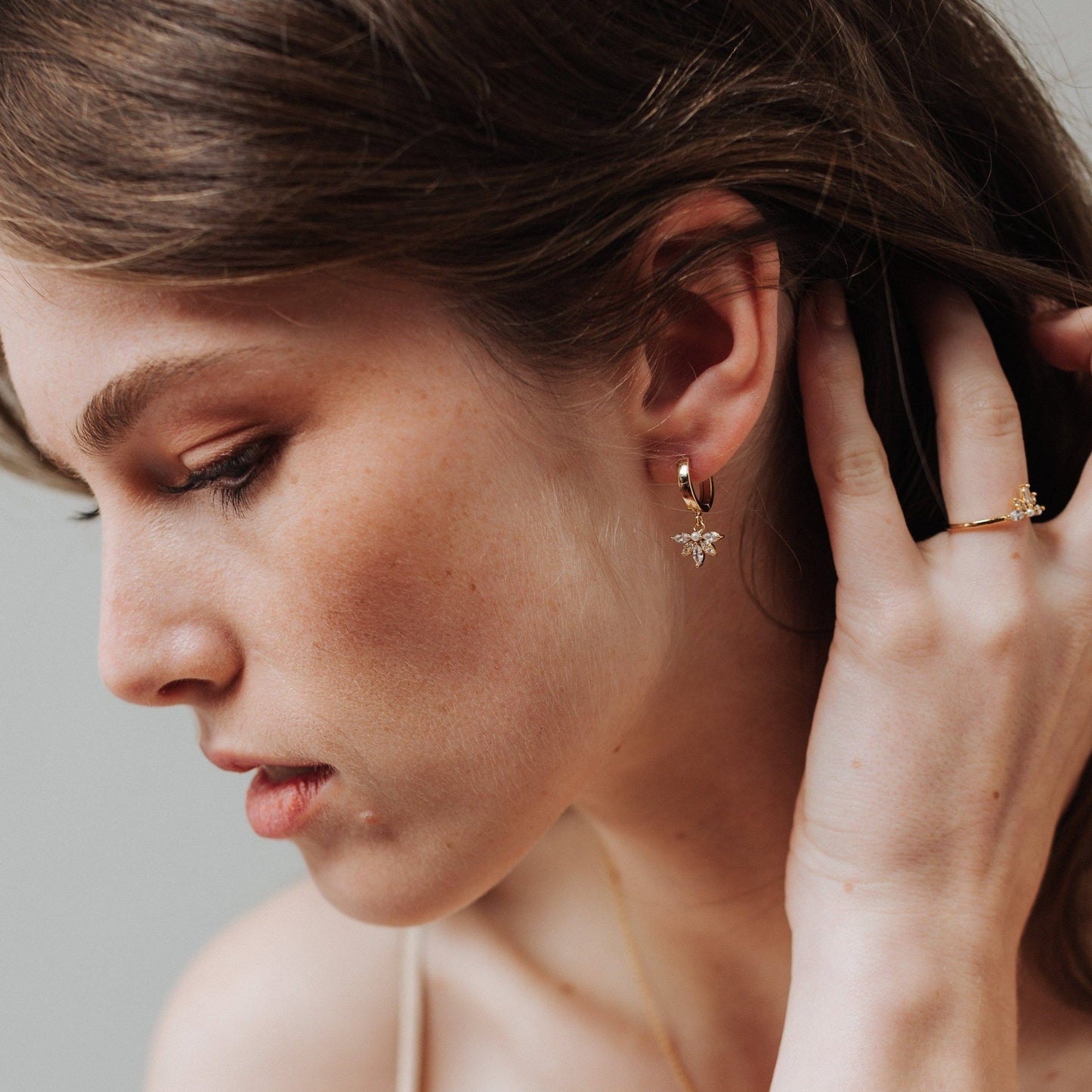 Lovers Tempo “Harlowe” Hoop Earrings-Gold