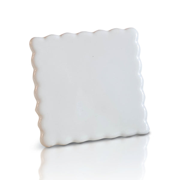 A293 Nora Fleming Simple Scallop