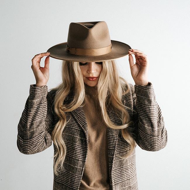 Gigi Pip "Monroe Rancher" Brown