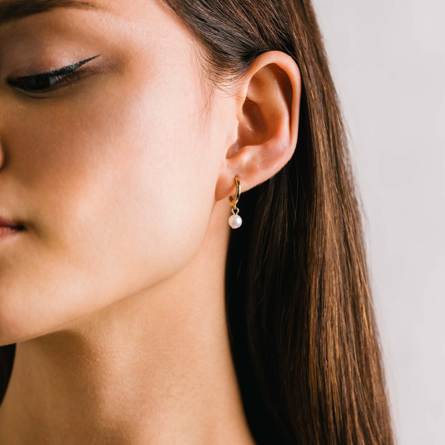 Lovers Tempo “Amari” Pearl Hoop Earrings-Gold