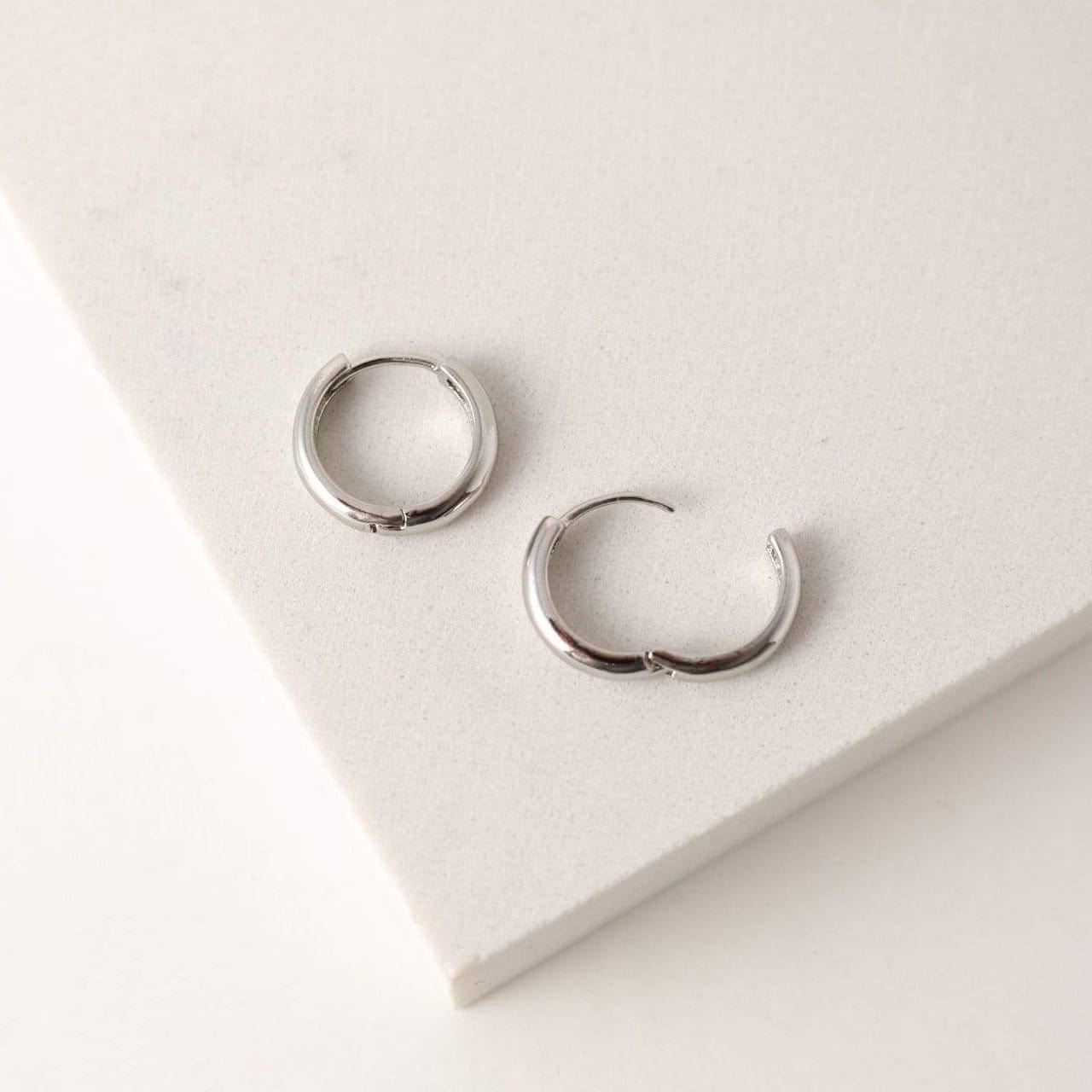 Lover’s Tempo “Bea” 15 mm Hoop Earrings- Silver