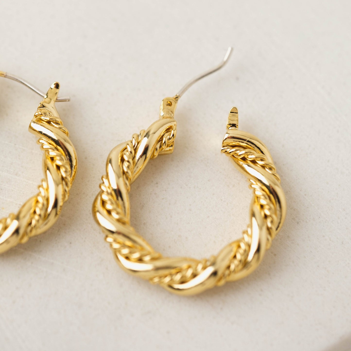 Lovers Tempo “Jessie” Hoop Earrings-Gold