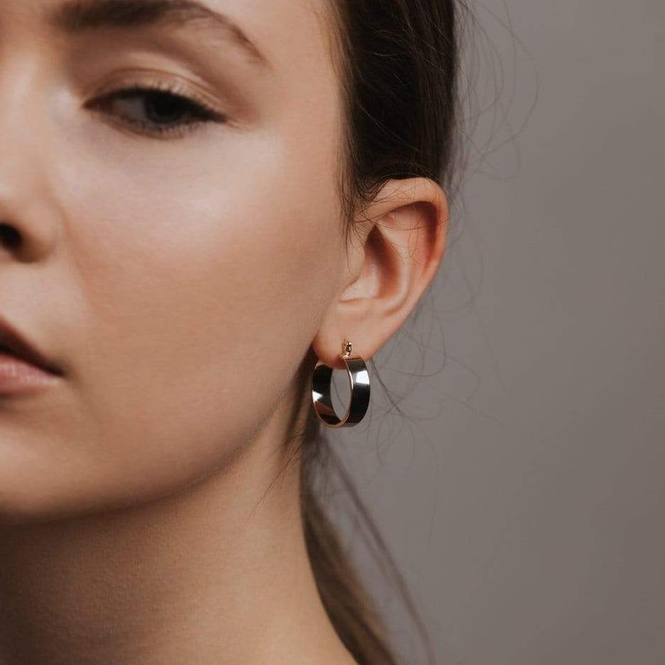 Lovers Tempo “Chloe” Hoop Earrings-Gold