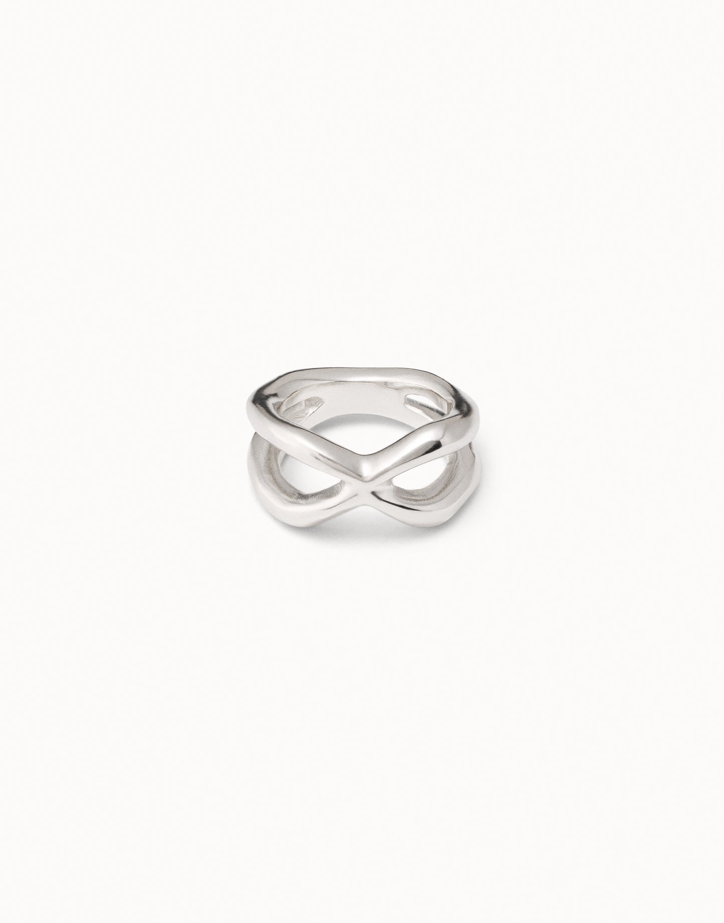 Uno de 50 "Crossed" Ring-Silver