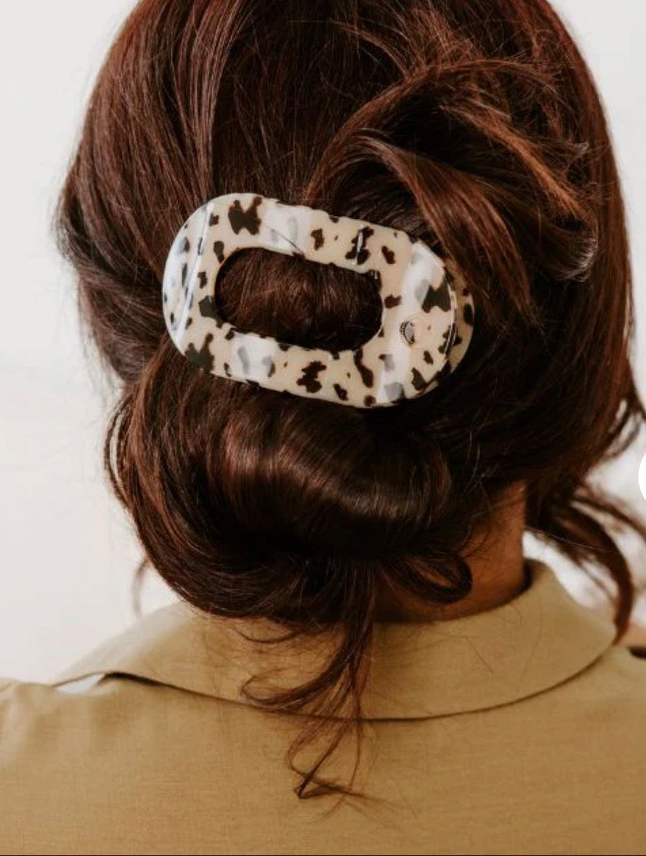 Teleties Medium Flat Round Hairclip- Blonde Tortoise